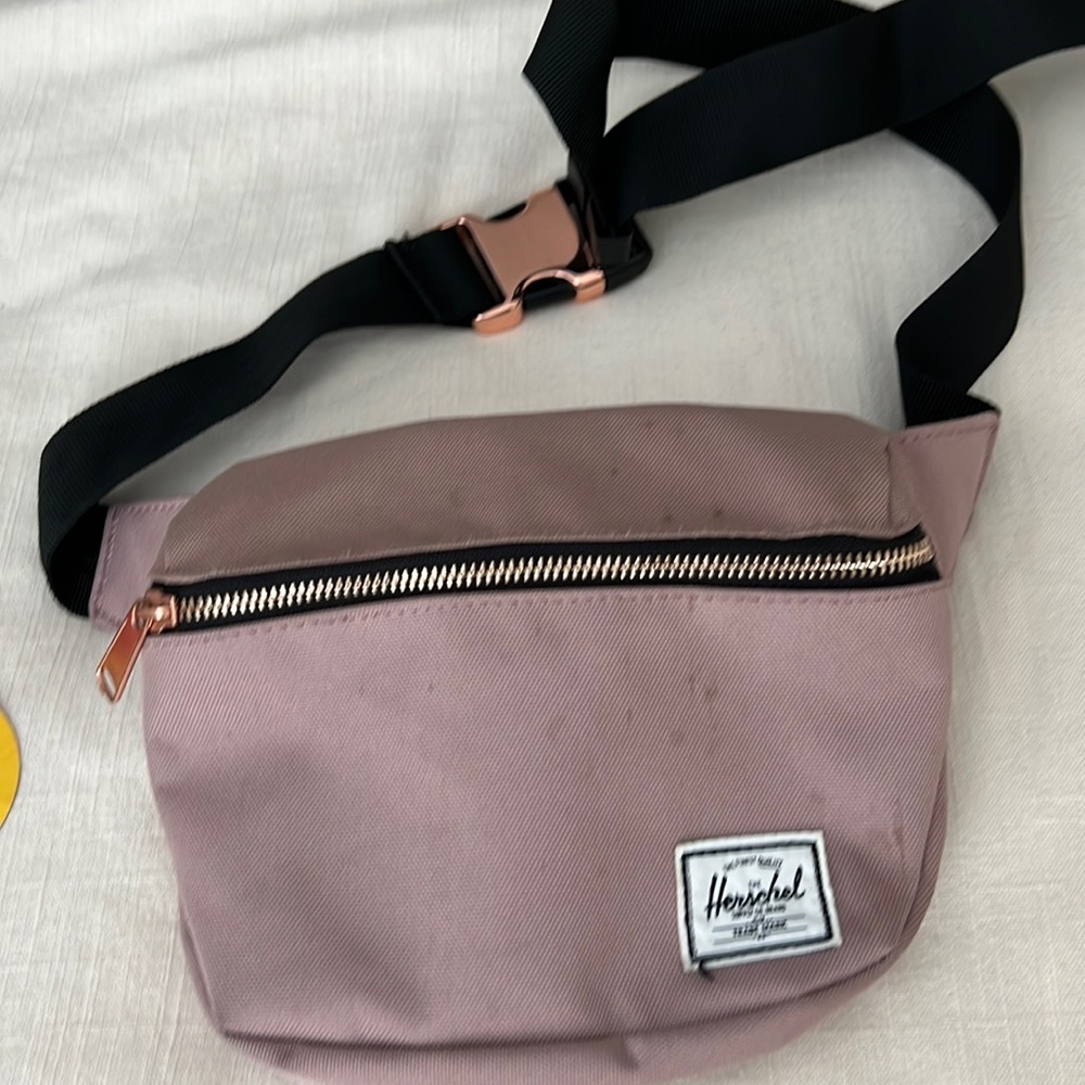 Herschel bumbag